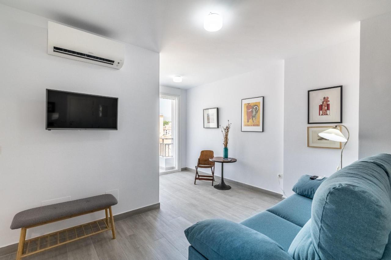 Livemalaga Victoria Suites Luaran gambar