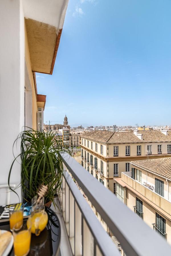 Livemalaga Victoria Suites Luaran gambar