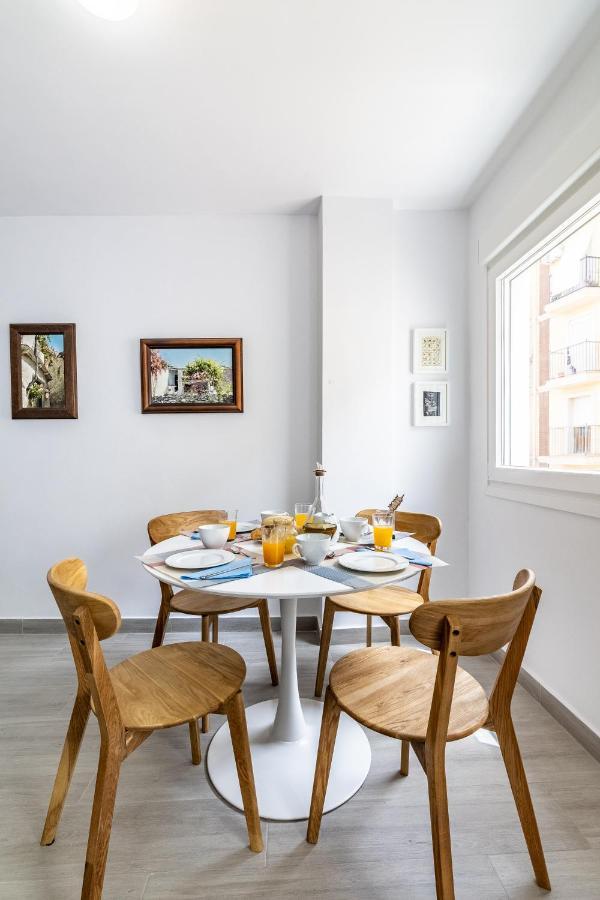 Livemalaga Victoria Suites Luaran gambar